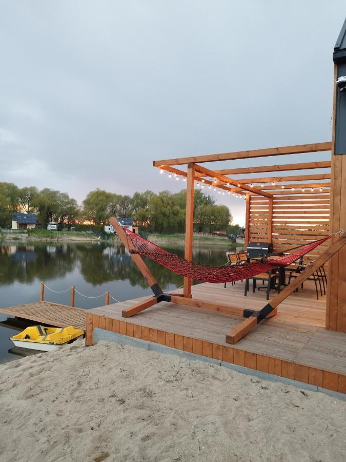 Domino - Domek Nad Jeziorem Bieniowice Ngoại thất bức ảnh